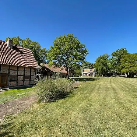 Restaurierter Speicher Auf Resthof Feriehus