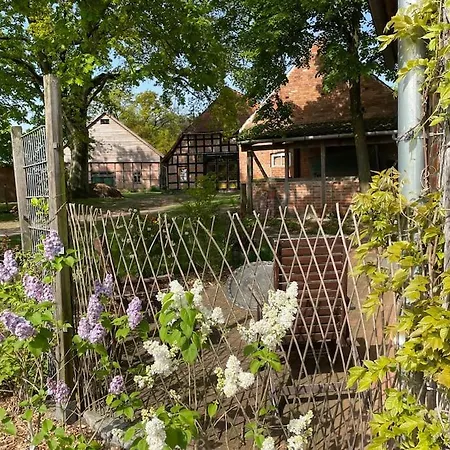 Restaurierter Speicher Auf Resthof Walsrode